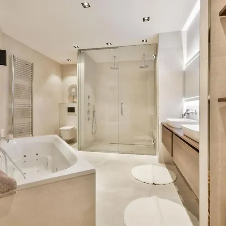 Charming With Canal Views *